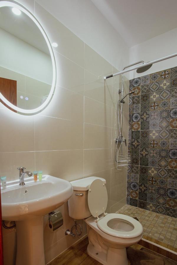 July Aparthotel Lower Prince's Quarter Εξωτερικό φωτογραφία